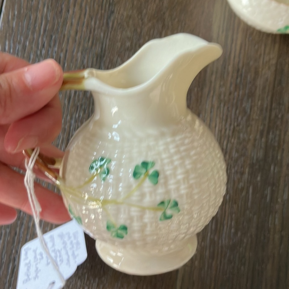 Belleek vintage sugar and cream set shamrock basket weave creamer - Picture 4 of 7